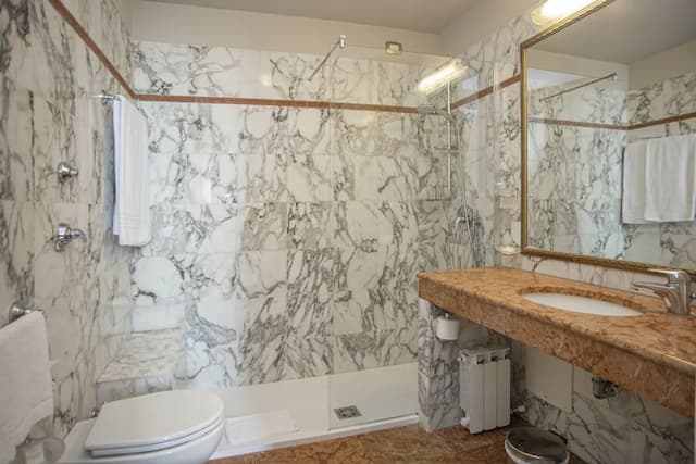 ホテル ドナテロ-クラシック トリプルルーム-5