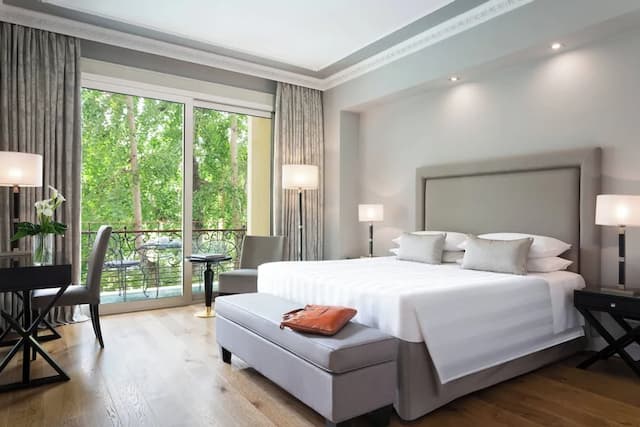 시나 빌라 메디치, 오토그래프 콜렉션-디럭스룸, 킹사이즈침대 1개, 정원 전망-1