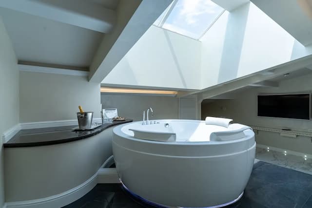 The Moon Boutique Hotel & Spa-Suite Deluxe con Sauna, Idromassaggio e accesso SPA-6