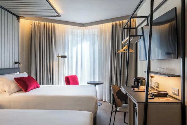 馬德里卡斯特利亞納希爾頓嘉悅里飯店-客房, 2 張加大雙人床, 城市景觀-5