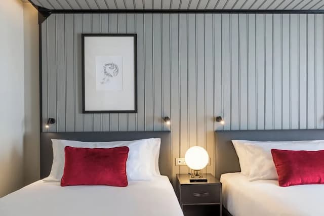 馬德里卡斯特利亞納希爾頓嘉悅里飯店-客房, 2 張加大雙人床-5