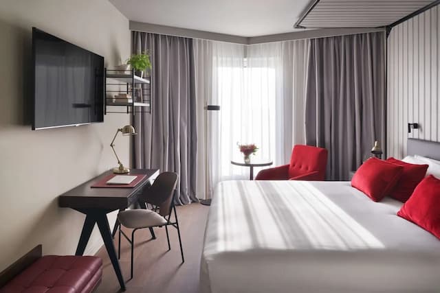 馬德里卡斯特利亞納希爾頓嘉悅里飯店-客房, 1 張特大雙人床-1