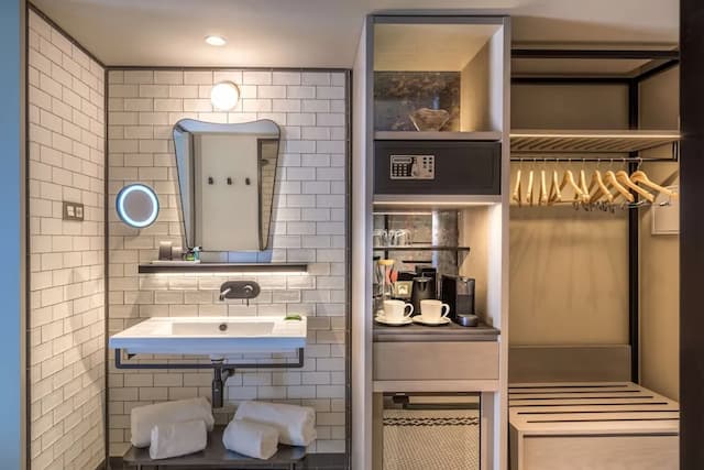 馬德里卡斯特利亞納希爾頓嘉悅里飯店-家庭客房, 1 張特大雙人床, 相連客房-5