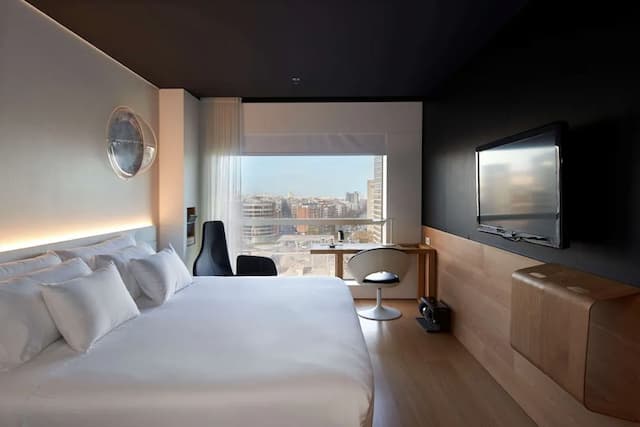 桑特斯巴塞羅酒店-客房 (Stratosphere Room)-2