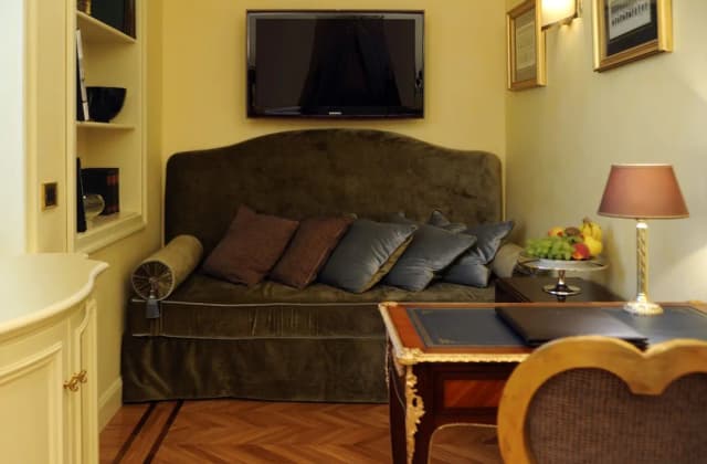 호텔 빌라 두세-Junior Suite Library-4