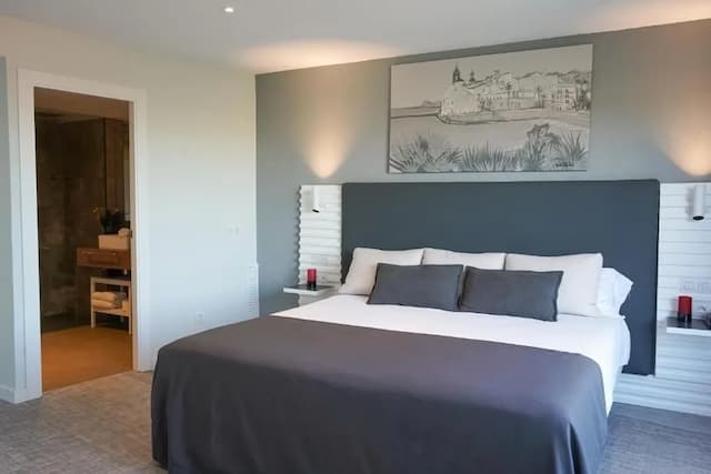 錫切斯酒店-標準雙人或雙床房-2