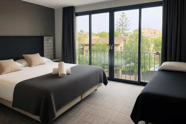 錫切斯酒店-雙人房-1