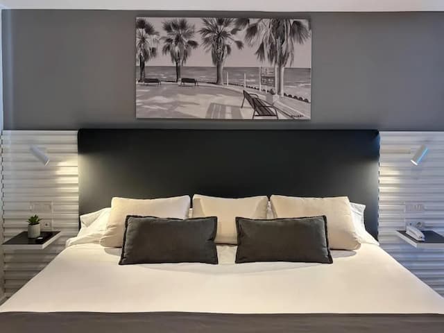 錫切斯酒店-雙人房-4