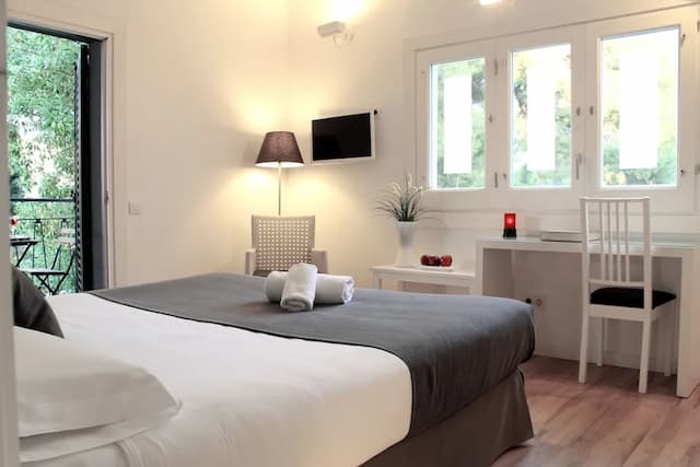 錫切斯酒店-高級客房, 露台-1