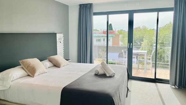 錫切斯酒店-高級客房, 露台-7