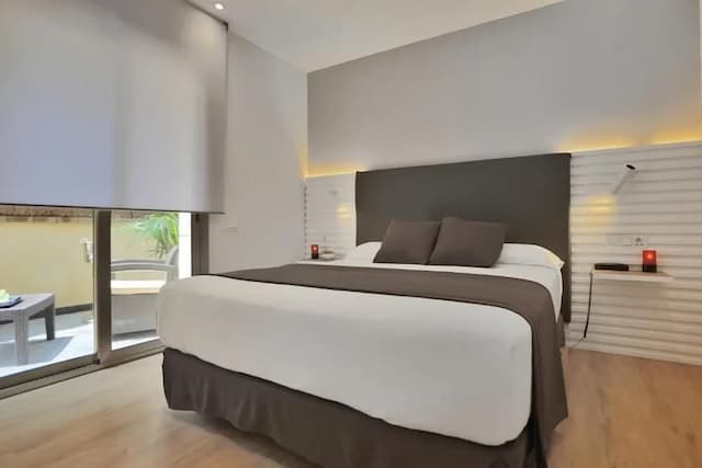 錫切斯酒店-標準雙人房, 1 張標準雙人床, 露台-3