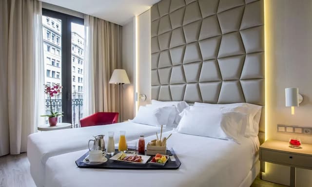 NH Collection Barcelona Pódium-Premium Room-1
