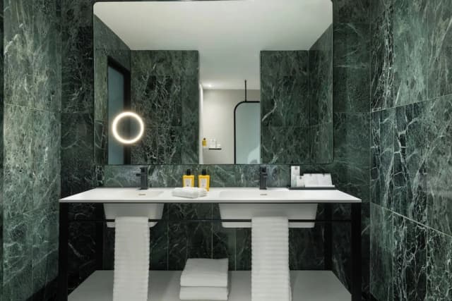 Renaissance Barcelona Hotel-Room (Prestige)-6