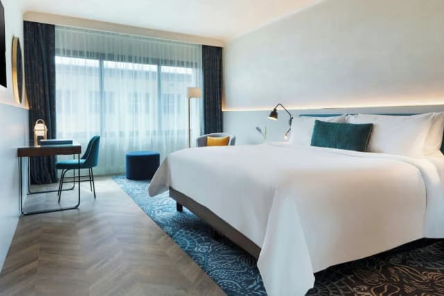 Renaissance Barcelona Hotel-Room (Prestige)-1