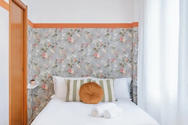 西班牙飯店-豪華四人房-4