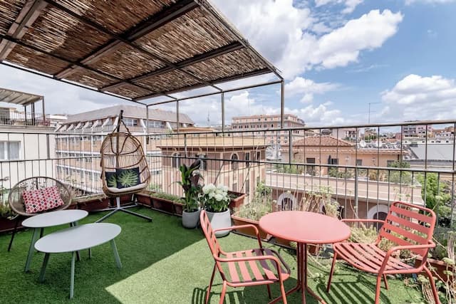 西班牙飯店-全景雙人房, 露台-7