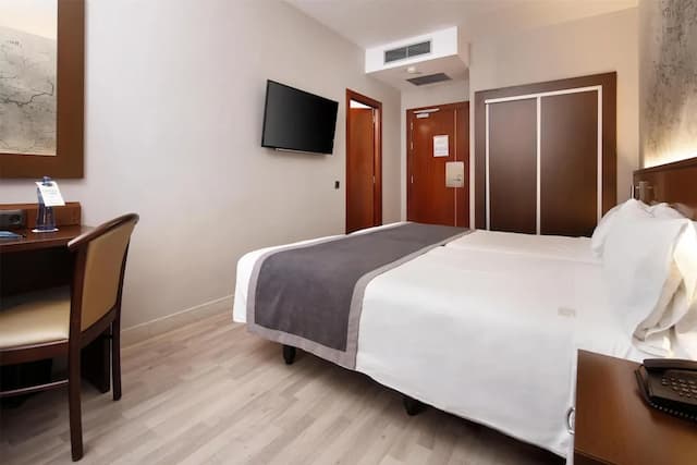 Hotel HCC Taber-双人房或双床房-3