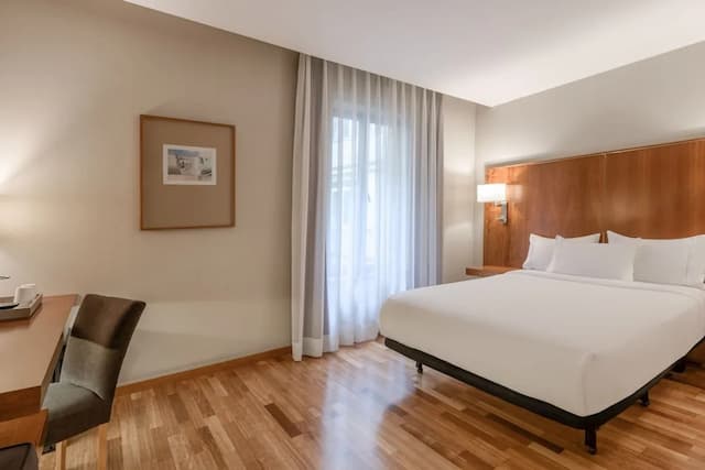 AC Hotel Aitana by Marriott-Standard Room, 1 Queen Bed-1