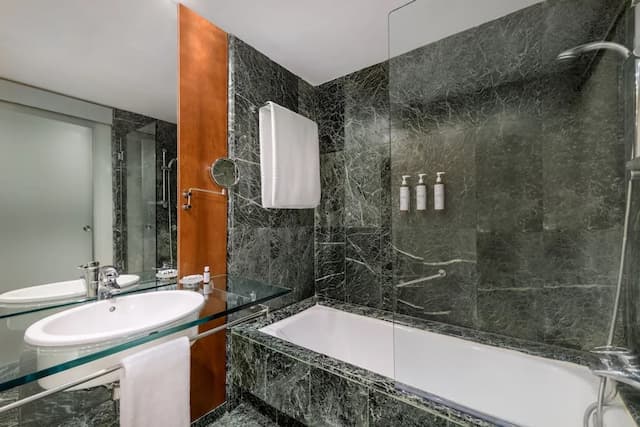 AC Hotel Aitana by Marriott-Standard Room, 1 Queen Bed-7