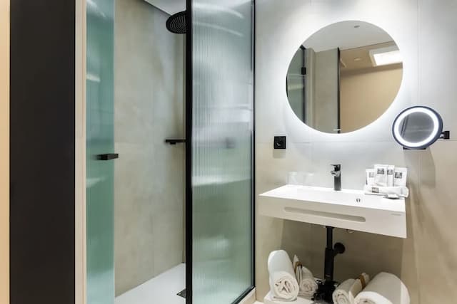 皇家大道飯店-Comfort Room-10