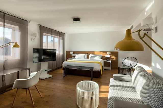 Rafaelhoteles Atocha-Junior Suite-2