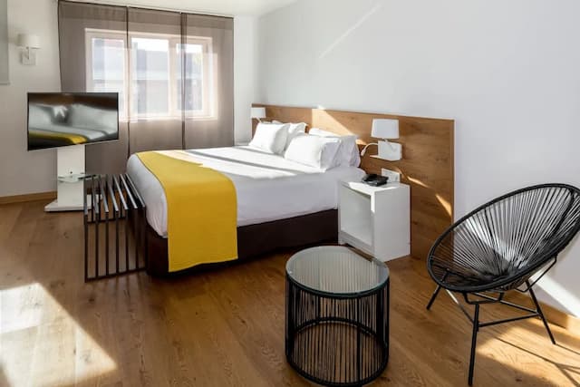 Rafaelhoteles Atocha-Junior Suite-1