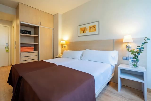 格洛雷耶斯酒店-高級雙人房-3