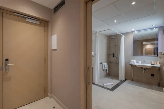 Gran Hotel Barcino-Double Room Single Use-17