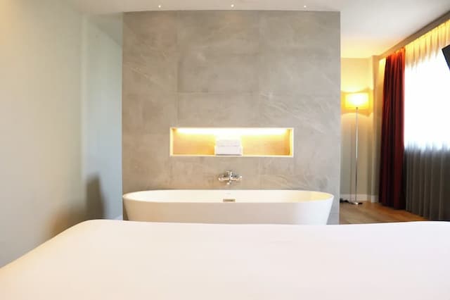 歐洲斜港飯店-普通套房, 海景-9