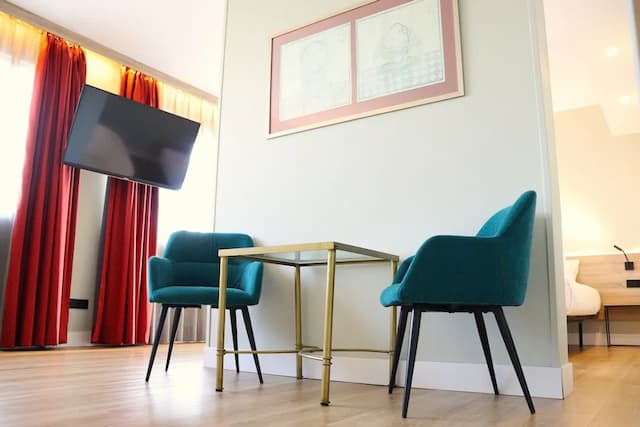 歐洲斜港飯店-普通套房, 海景 (1 Adult)-10