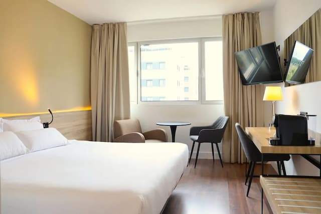 歐洲斜港飯店-高級客房, 部分海景 (2 adults)-2