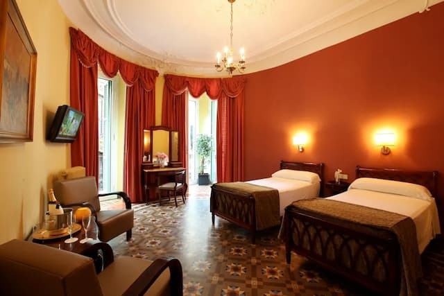 努維爾飯店-普通套房-1