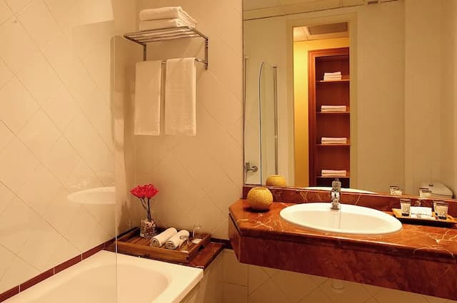 努維爾飯店-普通套房-7