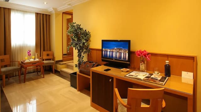 努維爾飯店-雙人或雙床房-5