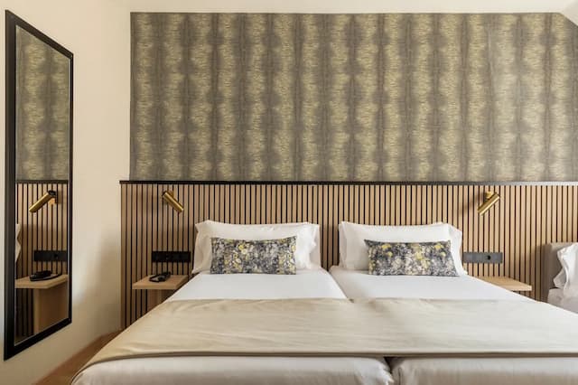 金字塔拉斐爾飯店-標準三人房-4