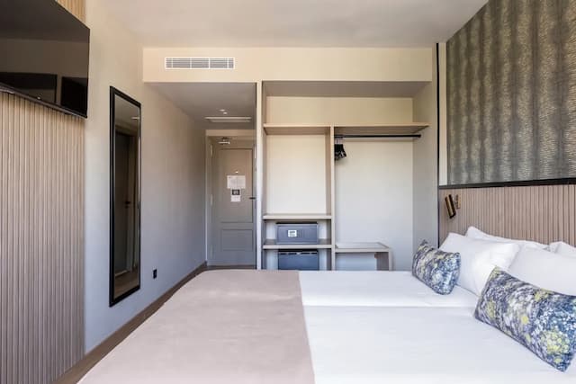 金字塔拉斐爾飯店-高級雙人房-9