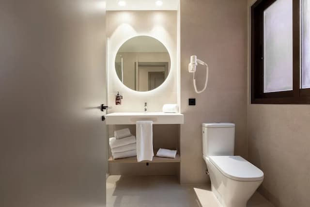 金字塔拉斐爾飯店-高級三人房-12