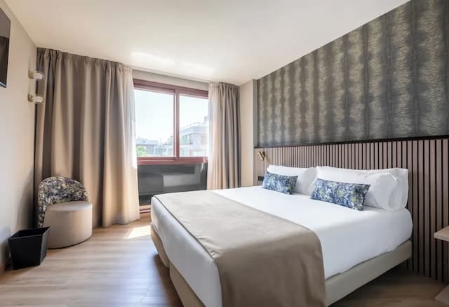 金字塔拉斐爾飯店-四人房-7