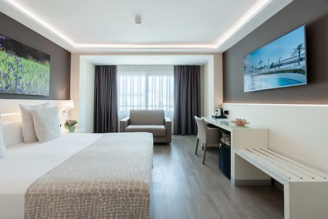 卡莉波利斯酒店-三人房-6