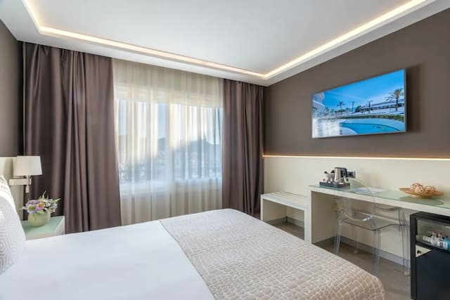 卡莉波利斯酒店-Executive Double or Twin Room Single use, Mountain View-5