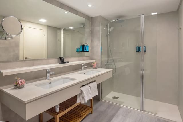 卡莉波利斯酒店-標準雙人房單人入住, 露台, 部分海景-8