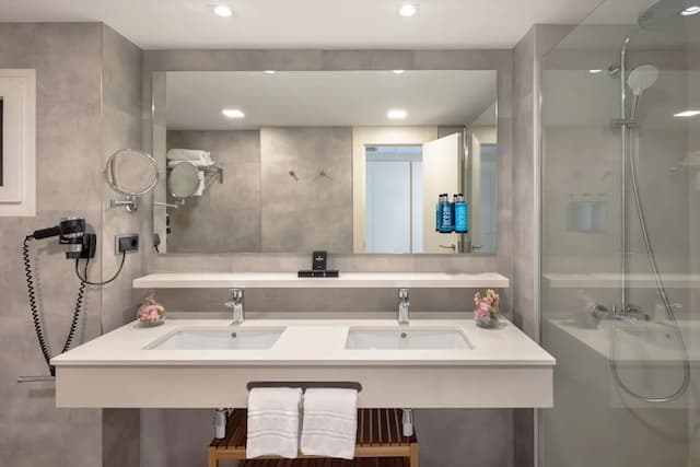 卡莉波利斯酒店-標準雙人或雙床房, 露台, 部分海景-7