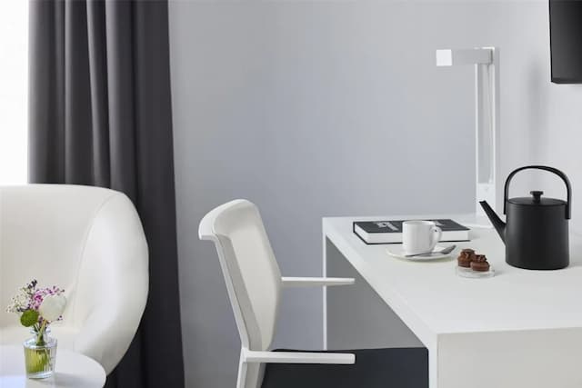 NH 바르셀로나 스타디움-슈피리어룸-5