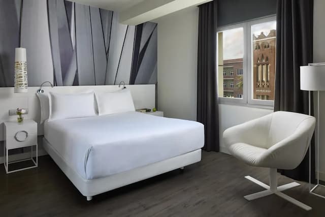 NH 바르셀로나 스타디움-스탠다드룸-2