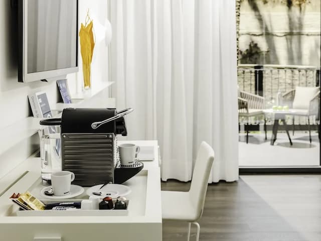 H10 우르키나오나 플라자-슈피리어 더블룸, 테라스-4