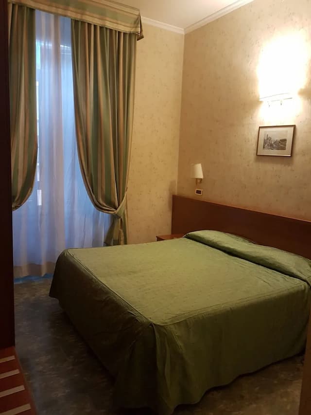 호텔 디나-더블룸 또는 트윈룸-3