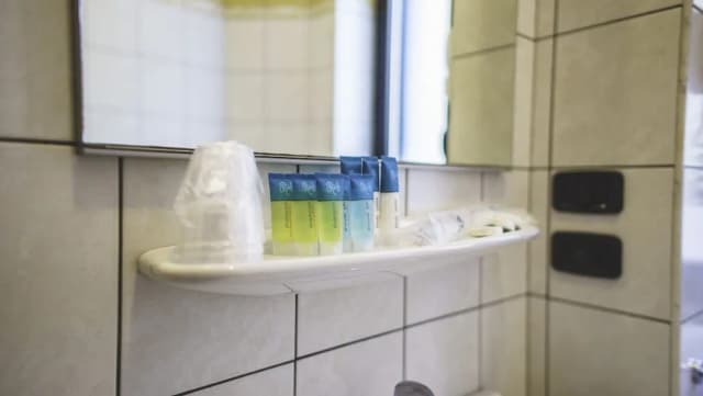 베니니 호텔-트윈룸-3