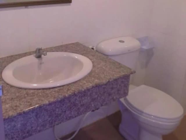 Suksawad Hotel-Standard Double Bed-5