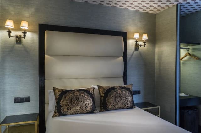 Hotel Mirador de Chamartin-Deluxe Double Room-6