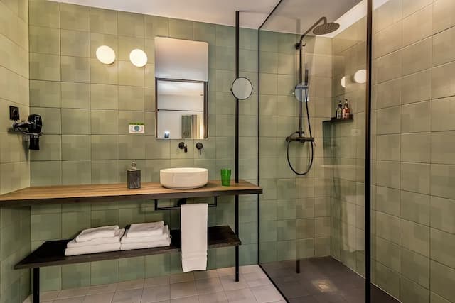 Hotel Orangine-Comfort Quadruple Room-6